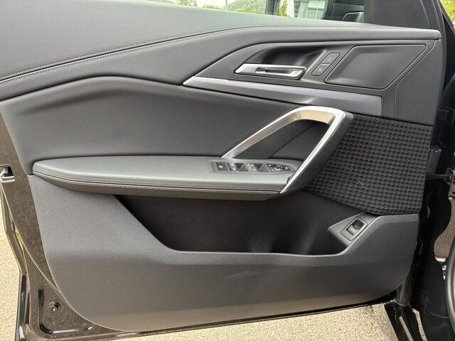 BMW X1 sDrive18i M Sport AHK HUD SOFORT Lager Sportpaket Navi LED PDC Ansicht 12 für Fahrzeugdetailseite