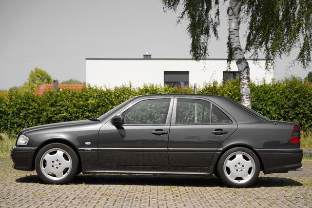 MERCEDES-BENZ C 36 AMG
