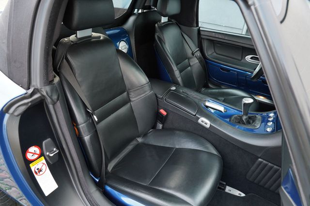 BMW Z8 *1 von 135 in topasblau/schwarz*