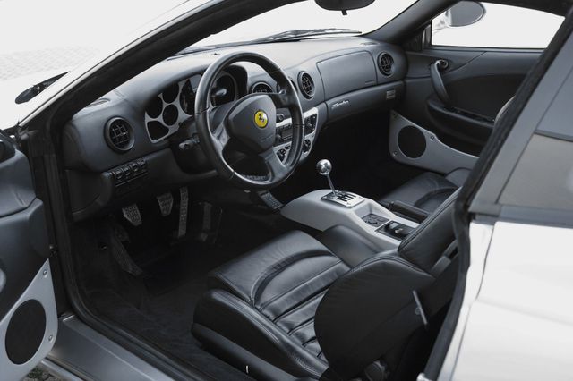 FERRARI 360 Modena *Handschalter, Nachlackierungsfrei*