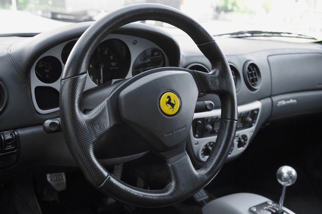 FERRARI 360 Modena *Handschalter, Nachlackierungsfrei*