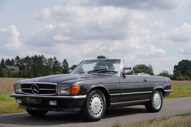 MERCEDES-BENZ SL 300