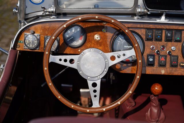 MORGAN Plus 8 *42 Jahre in letzter Hand*traumhaft!*