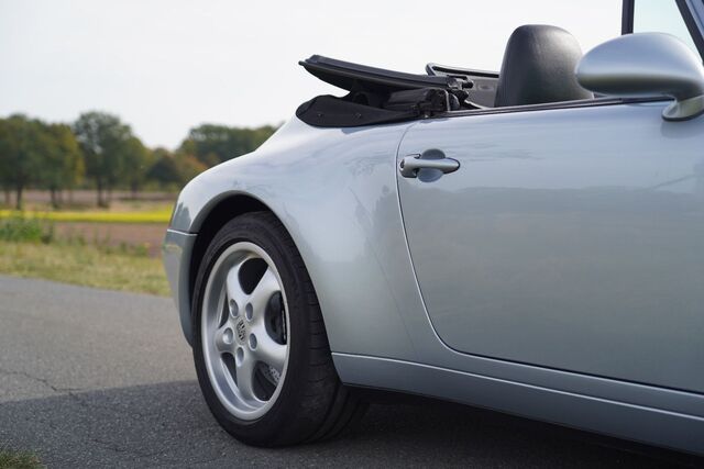 PORSCHE 993 Carrera Cabriolet *Unfallfrei*