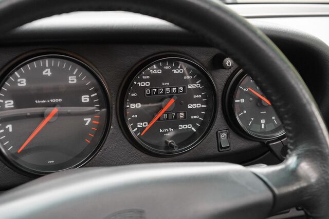 PORSCHE 993 Carrera Cabriolet *Unfallfrei*