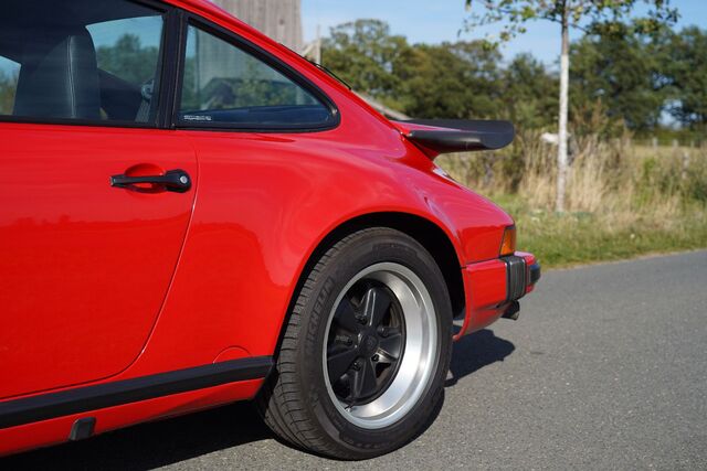 PORSCHE 911 Carrera 3,2 *Unfallfrei,28 Wartungen*