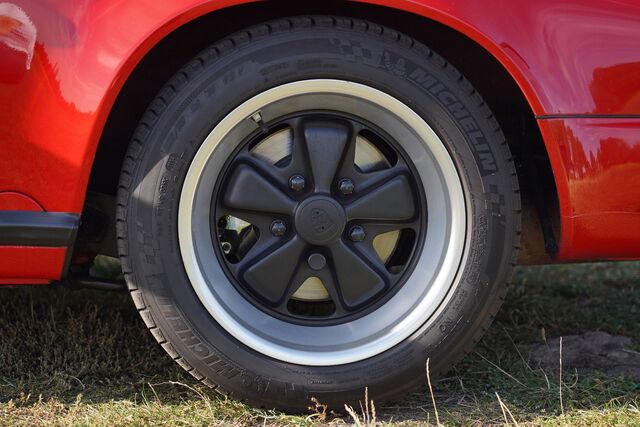 PORSCHE 911 Carrera 3,2 *Unfallfrei,28 Wartungen*