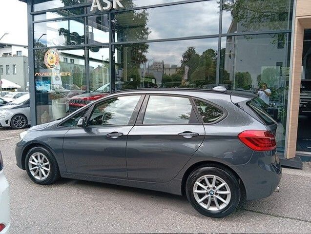 BMW 216 Active Tourer LED Scheinwerfer Advantage Top Ansicht 4 für Fahrzeugdetailseite