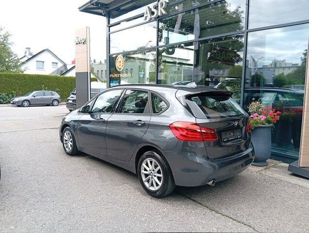 BMW 216 Active Tourer LED Scheinwerfer Advantage Top Ansicht 8 für Fahrzeugdetailseite