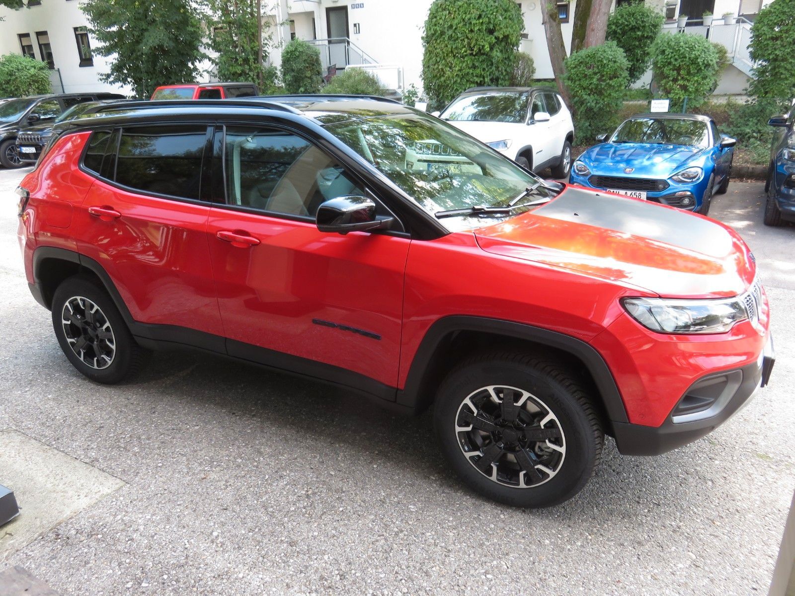 JEEP Compass High Upland  Plug-In Hybrid 4WD Ansicht 18 für Fahrzeugdetailseite
