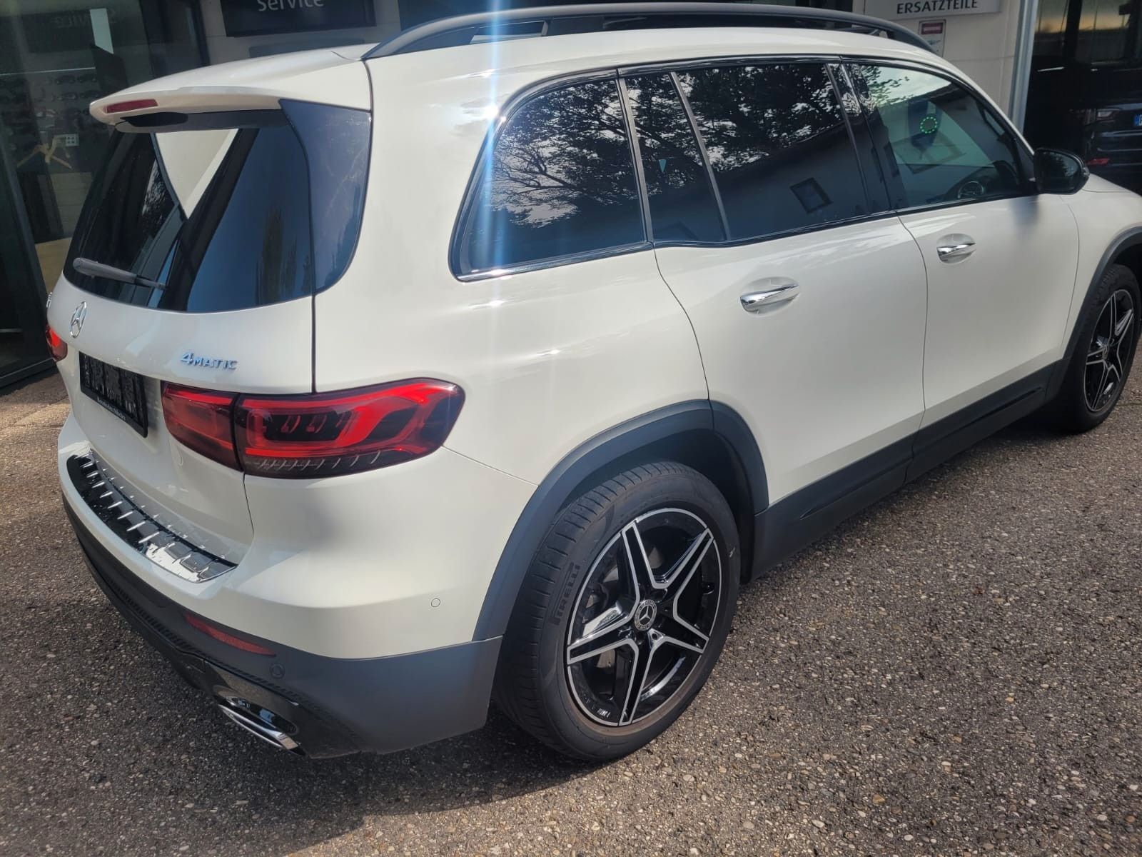 MERCEDES-BENZ GLB 250 AMG LINE  250 4Matic Pano Ansicht 13 für Fahrzeugdetailseite