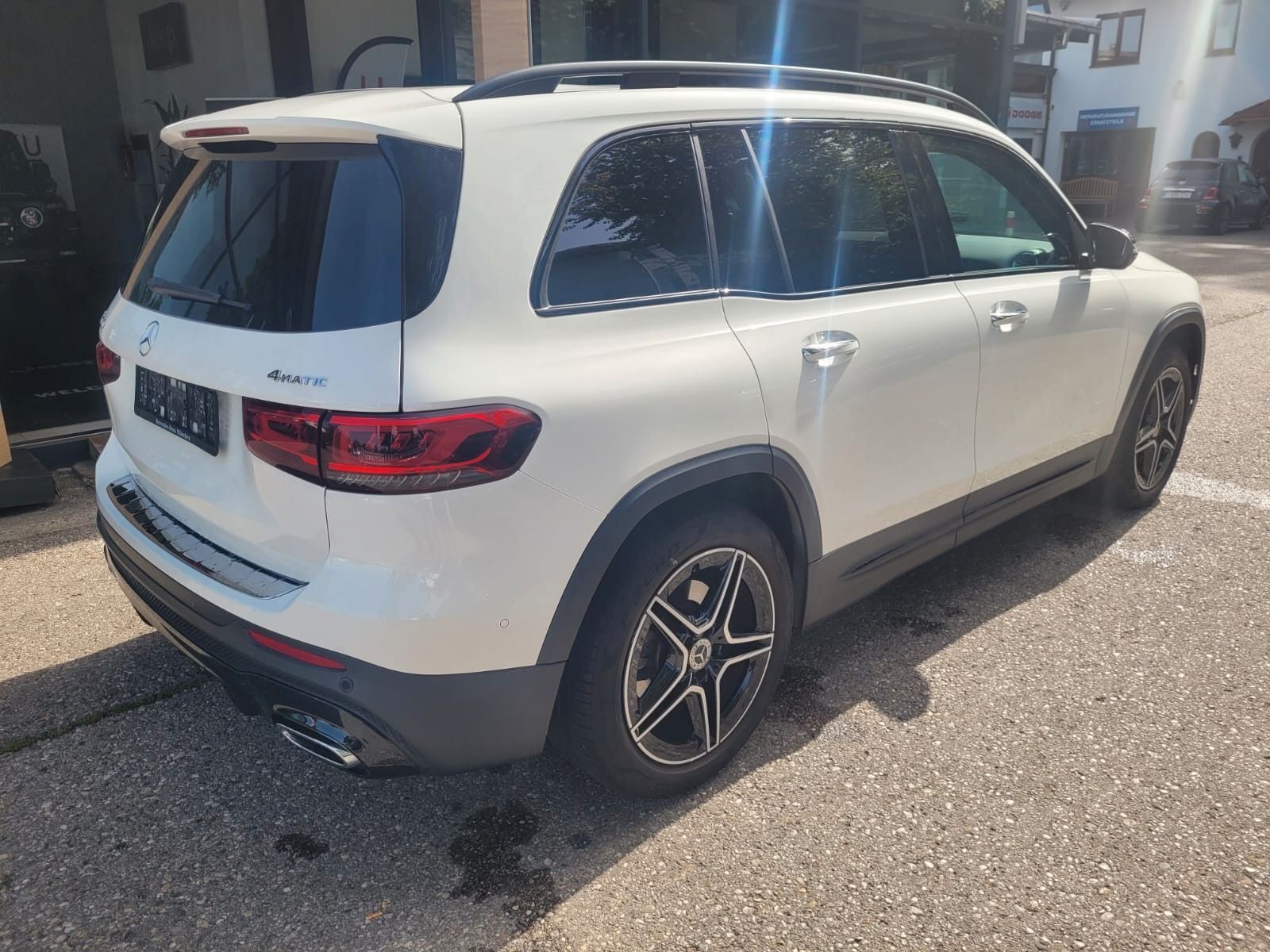 MERCEDES-BENZ GLB 250 AMG LINE  250 4Matic Pano Ansicht 8 für Fahrzeugdetailseite