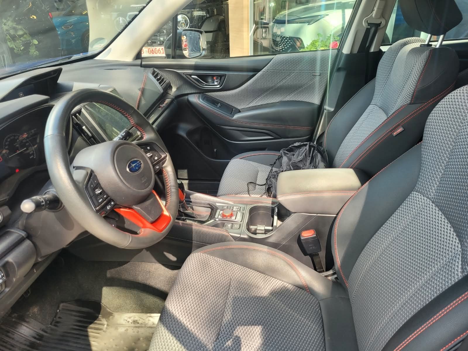 SUBARU Forester Edition Exclusive Cross Ansicht 16 für Fahrzeugdetailseite