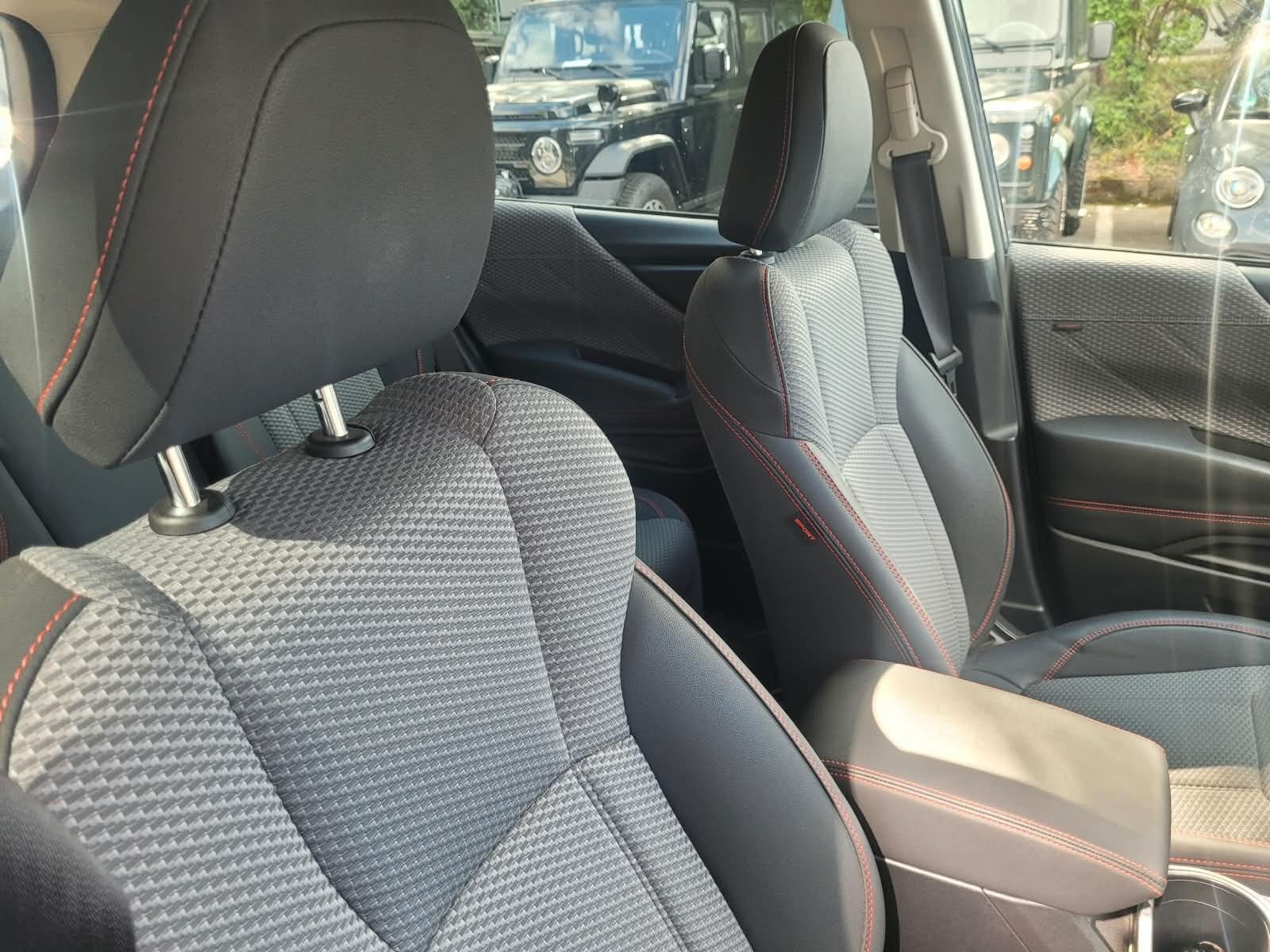 SUBARU Forester Edition Exclusive Cross Ansicht 18 für Fahrzeugdetailseite