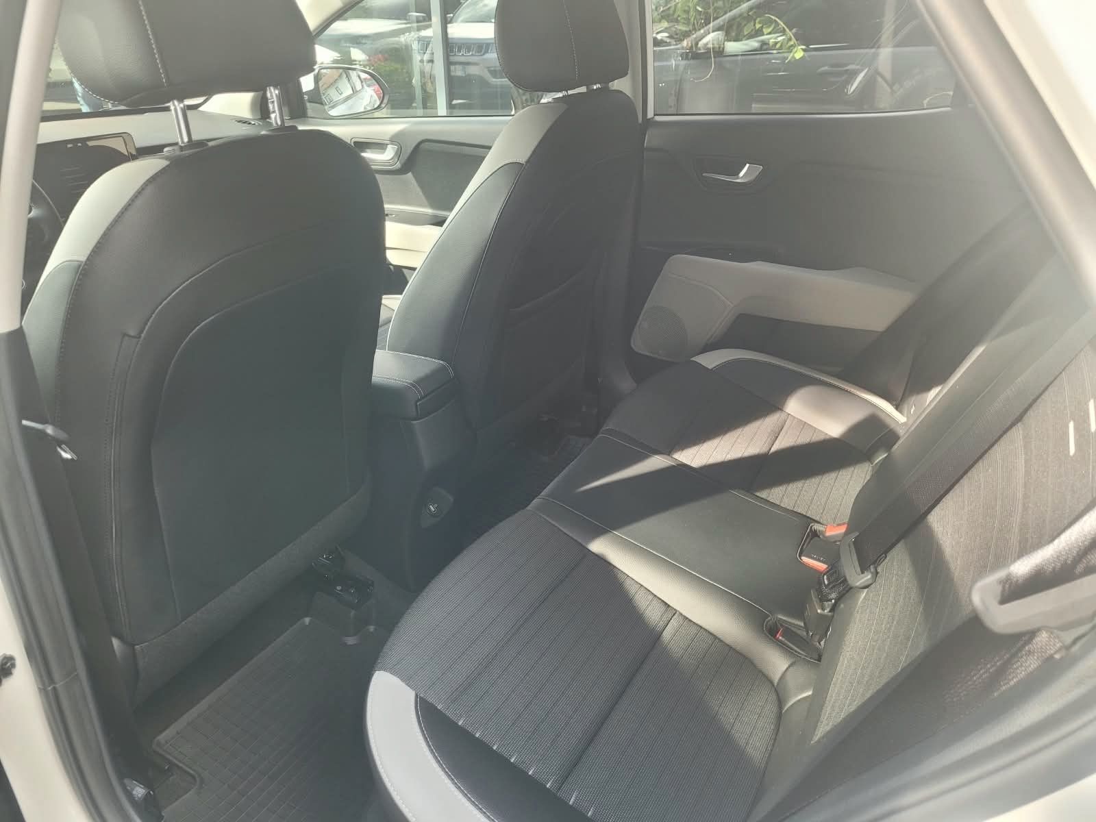KIA Stonic Edition 7 Face Lift , Kamera, wie neu Ansicht 14 für Fahrzeugdetailseite