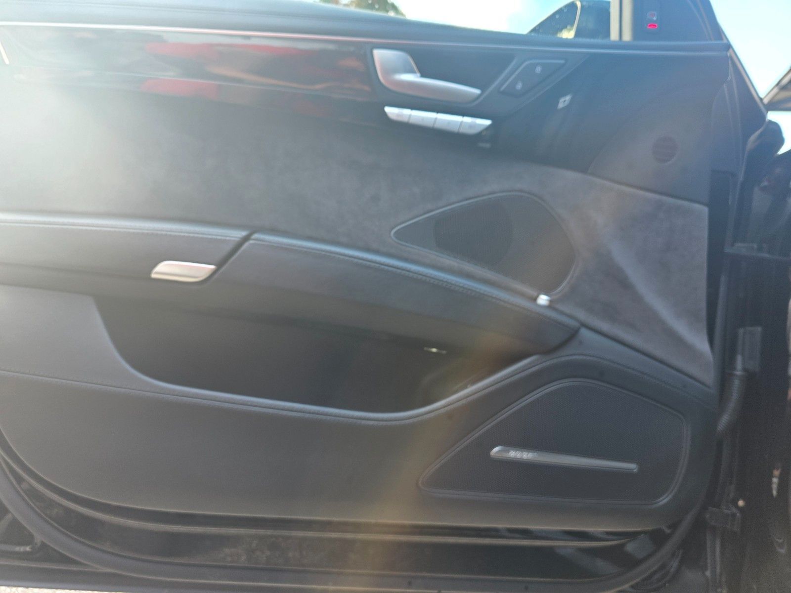 AUDI S8 4.0 TFSI quattro plus Ansicht 12 für Fahrzeugdetailseite