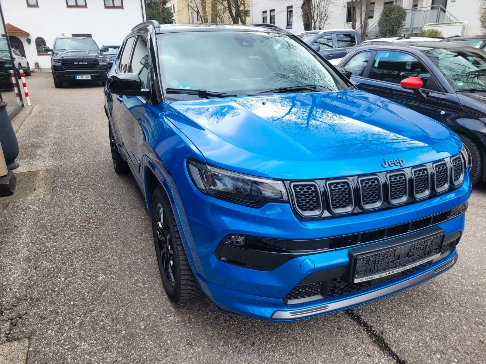 JEEP Compass S Plug-In Hybrid 4WD Ansicht 10 für Fahrzeugdetailseite
