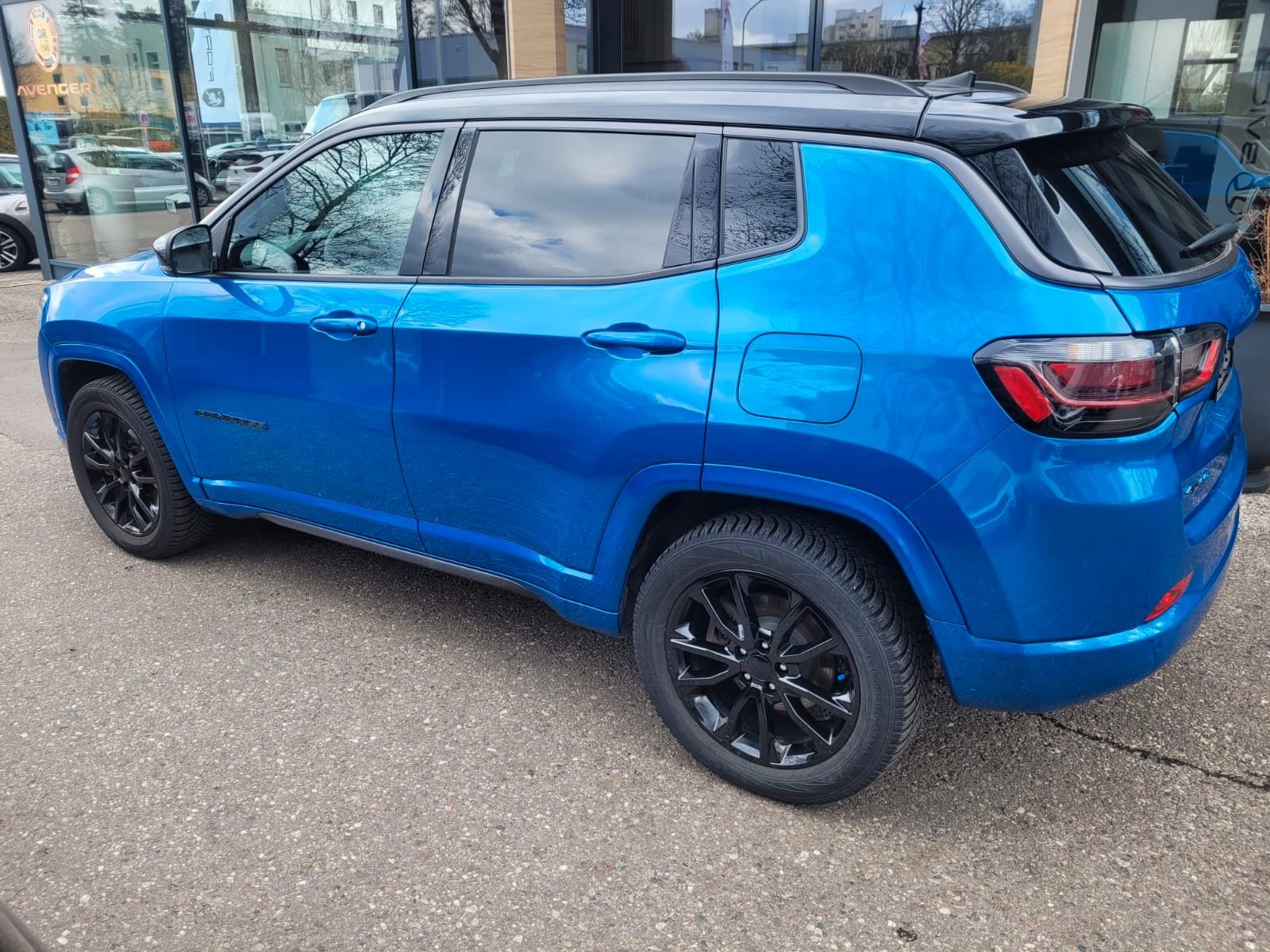 JEEP Compass S Plug-In Hybrid 4WD Ansicht 5 für Fahrzeugdetailseite