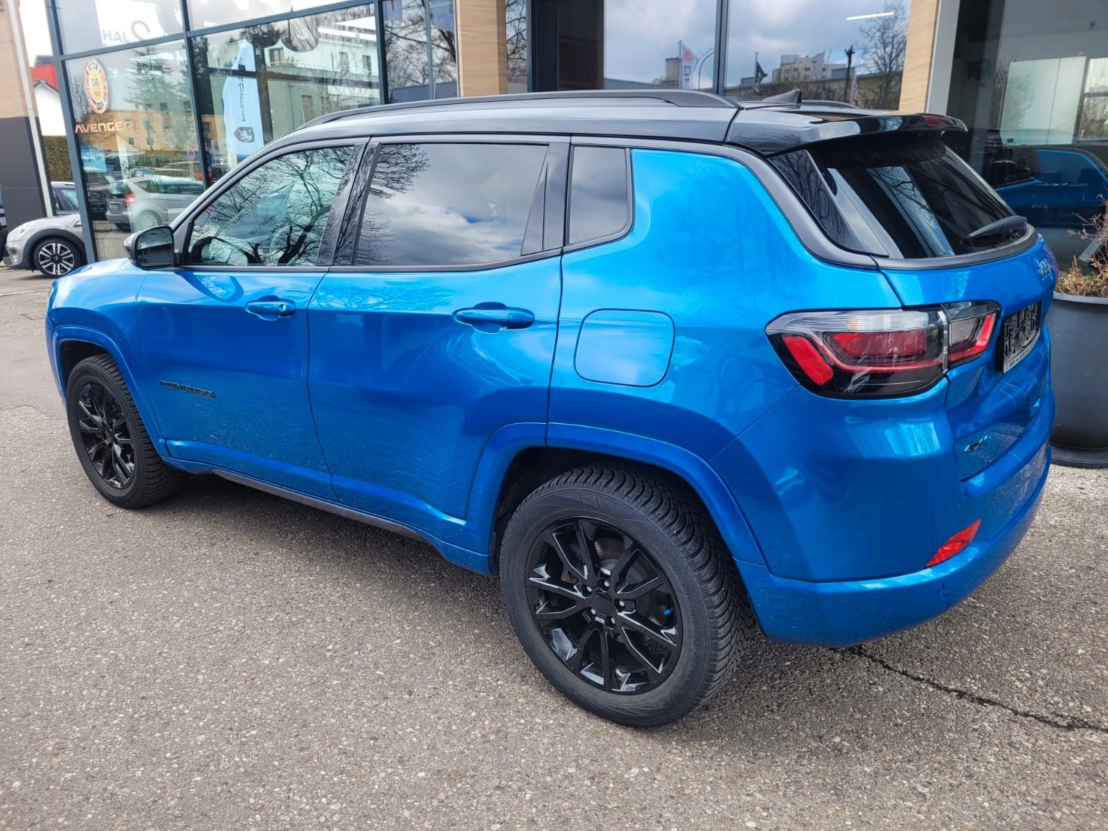 JEEP Compass S Plug-In Hybrid 4WD Ansicht 7 für Fahrzeugdetailseite
