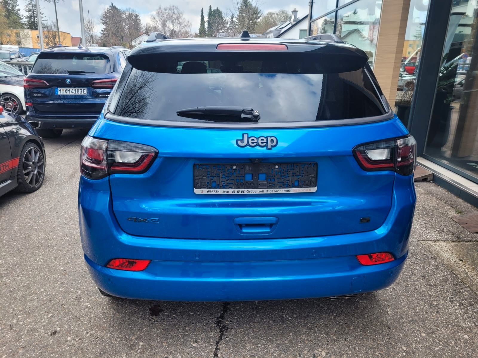 JEEP Compass S Plug-In Hybrid 4WD Ansicht 9 für Fahrzeugdetailseite