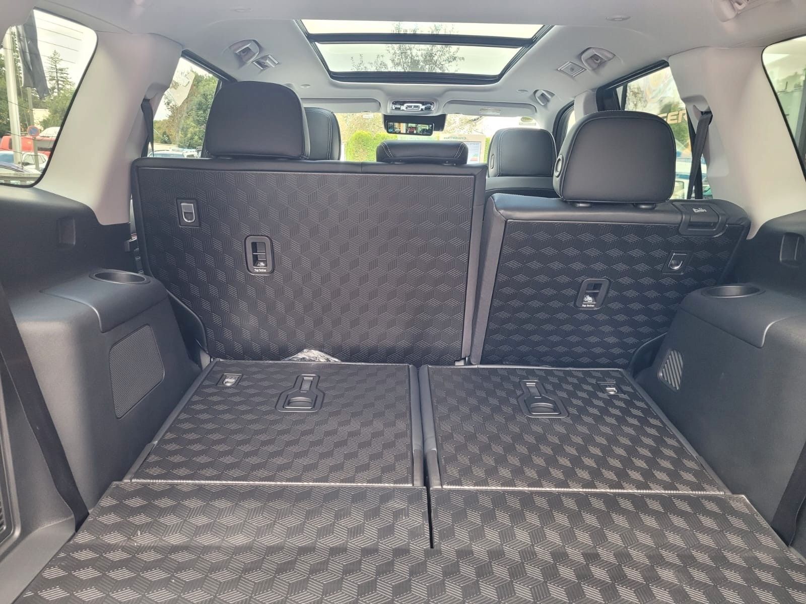 BAIC BJ60 Flagship 4WD 7Sitzer  Pano Ansicht 16 für Fahrzeugdetailseite