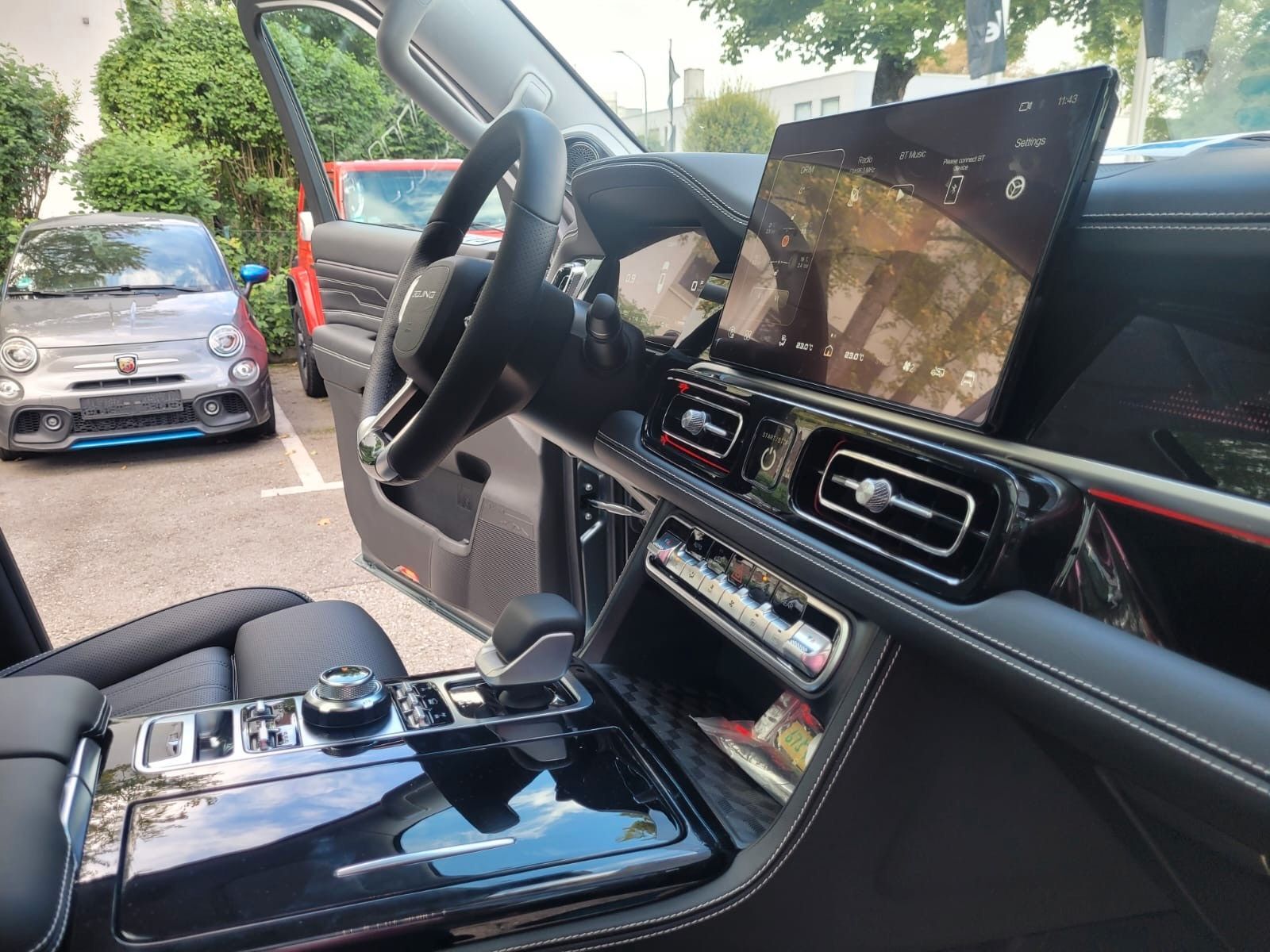 BAIC BJ60 Flagship 4WD 7Sitzer  Pano Ansicht 9 für Fahrzeugdetailseite