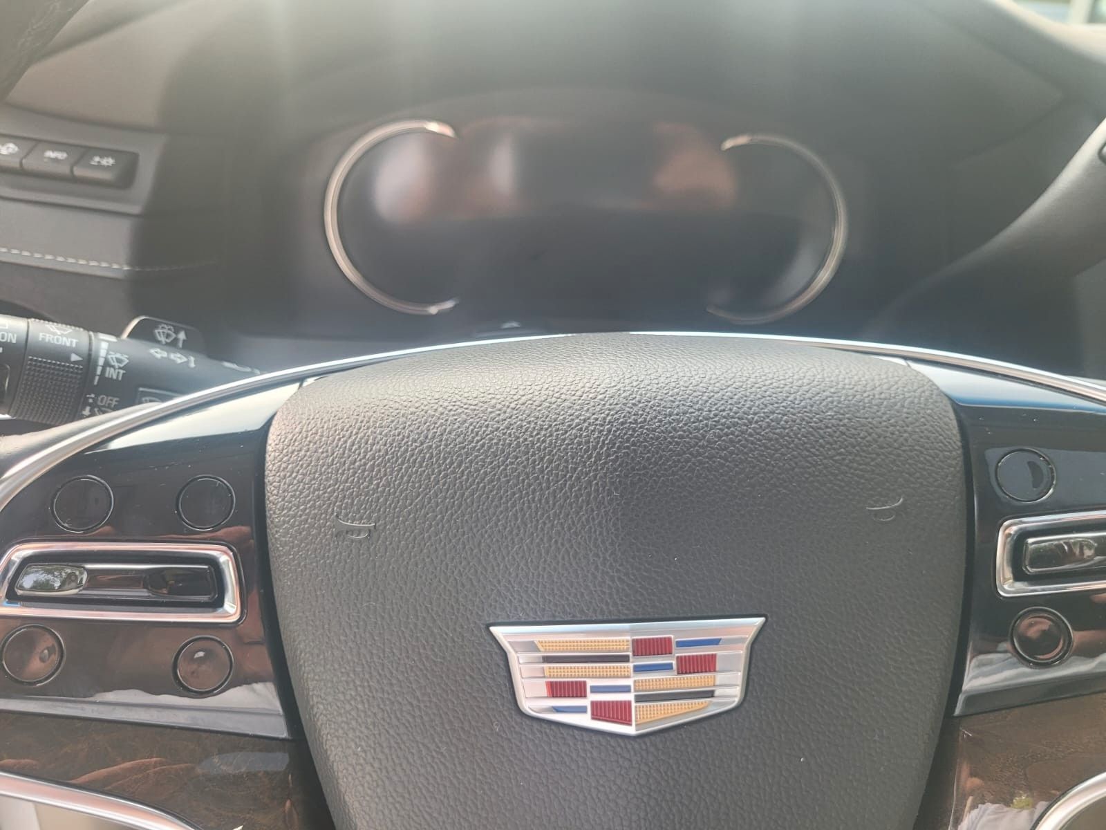CADILLAC Escalade GMT K2XL Premium Top Ansicht 15 für Fahrzeugdetailseite
