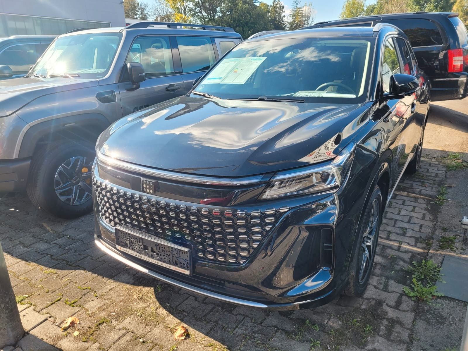 DFSK Fengon E5 PHEV 7 Sitzer Ansicht 5 für Fahrzeugdetailseite
