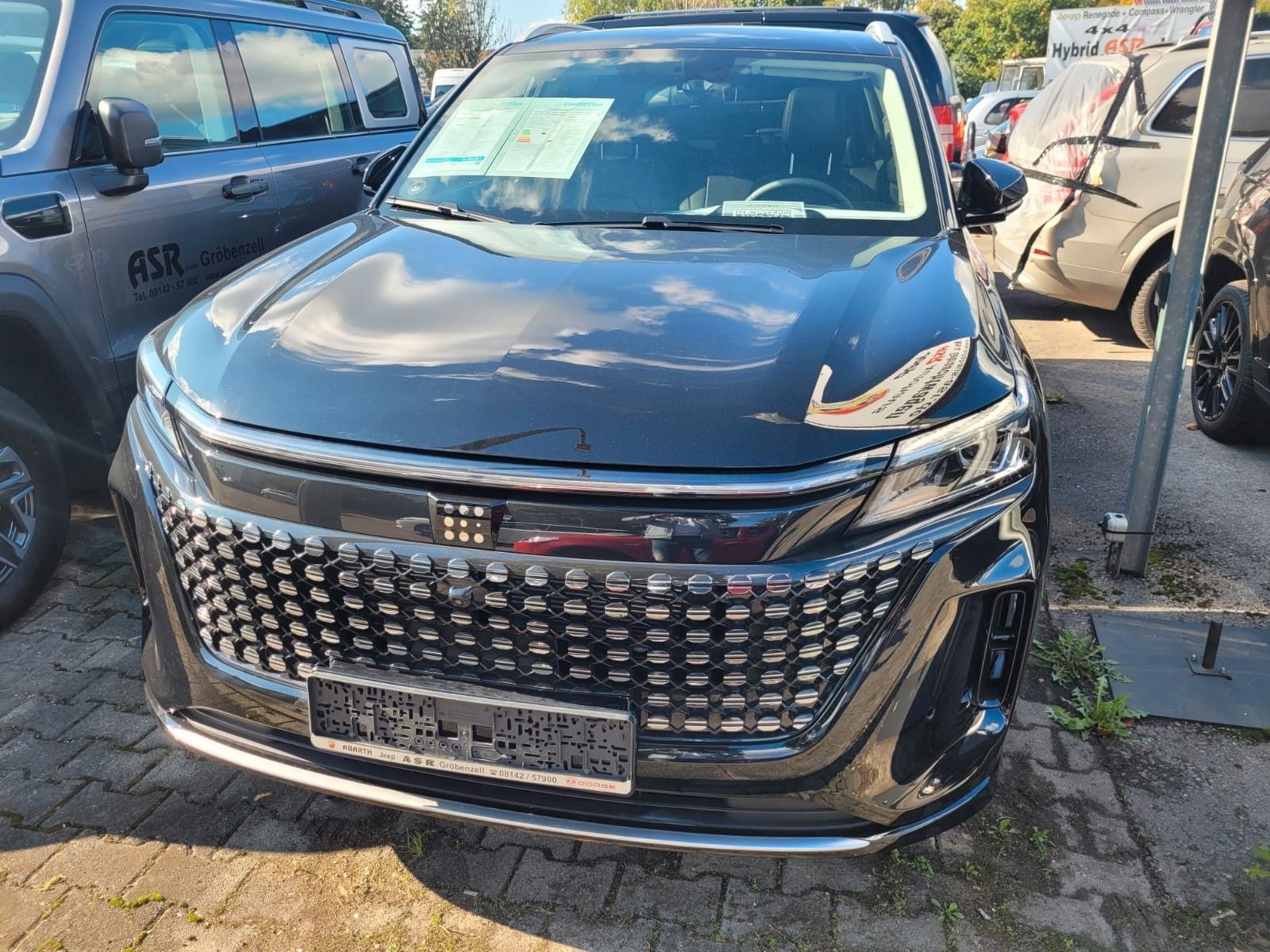 DFSK Fengon E5 PHEV 7 Sitzer Ansicht 6 für Fahrzeugdetailseite