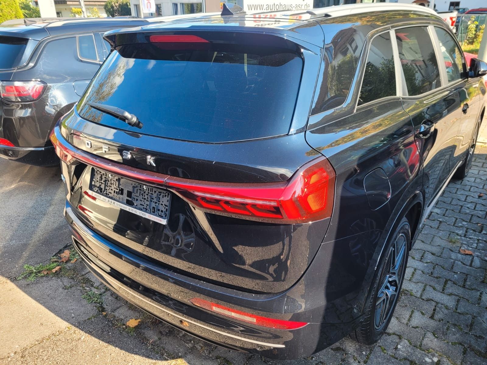 DFSK Fengon E5 PHEV 7 Sitzer Ansicht 7 für Fahrzeugdetailseite