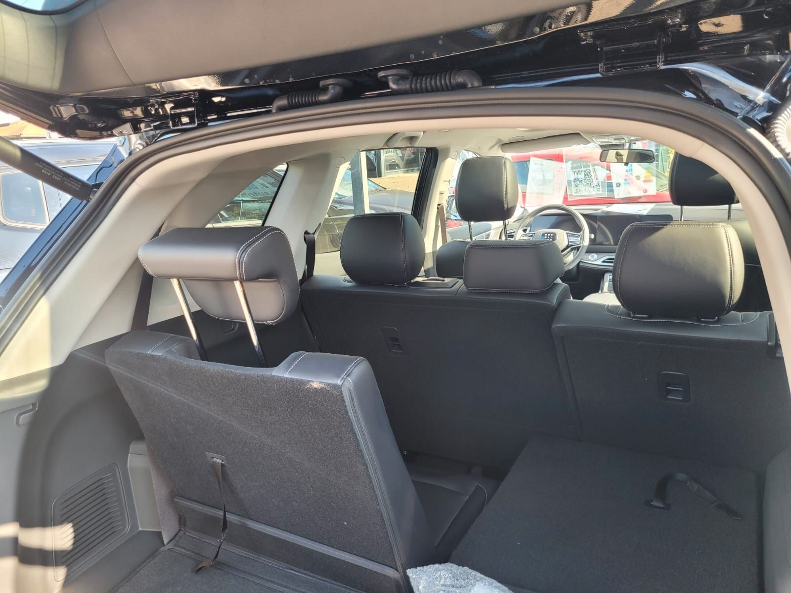 DFSK Fengon E5 PHEV 7 Sitzer Ansicht 9 für Fahrzeugdetailseite