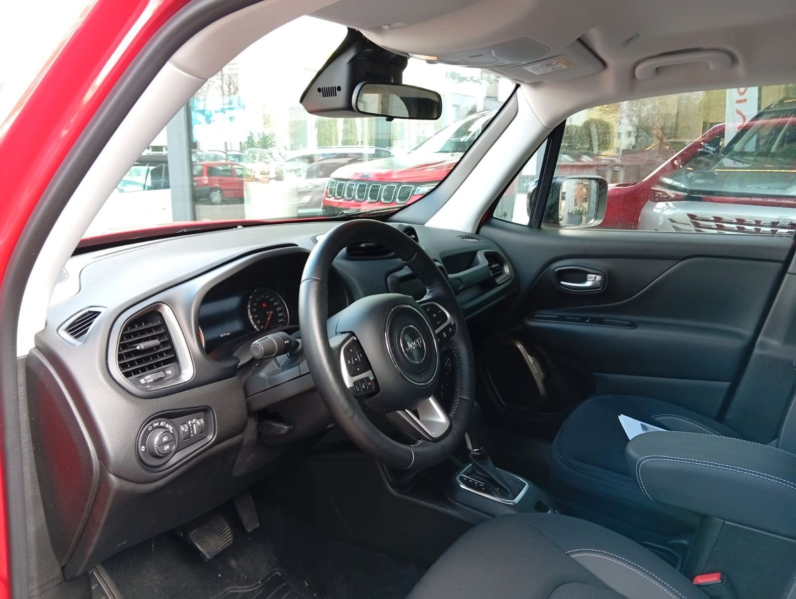 JEEP Renegade Longitude Mild-Hybrid FWD Automatic Ansicht 11 für Fahrzeugdetailseite