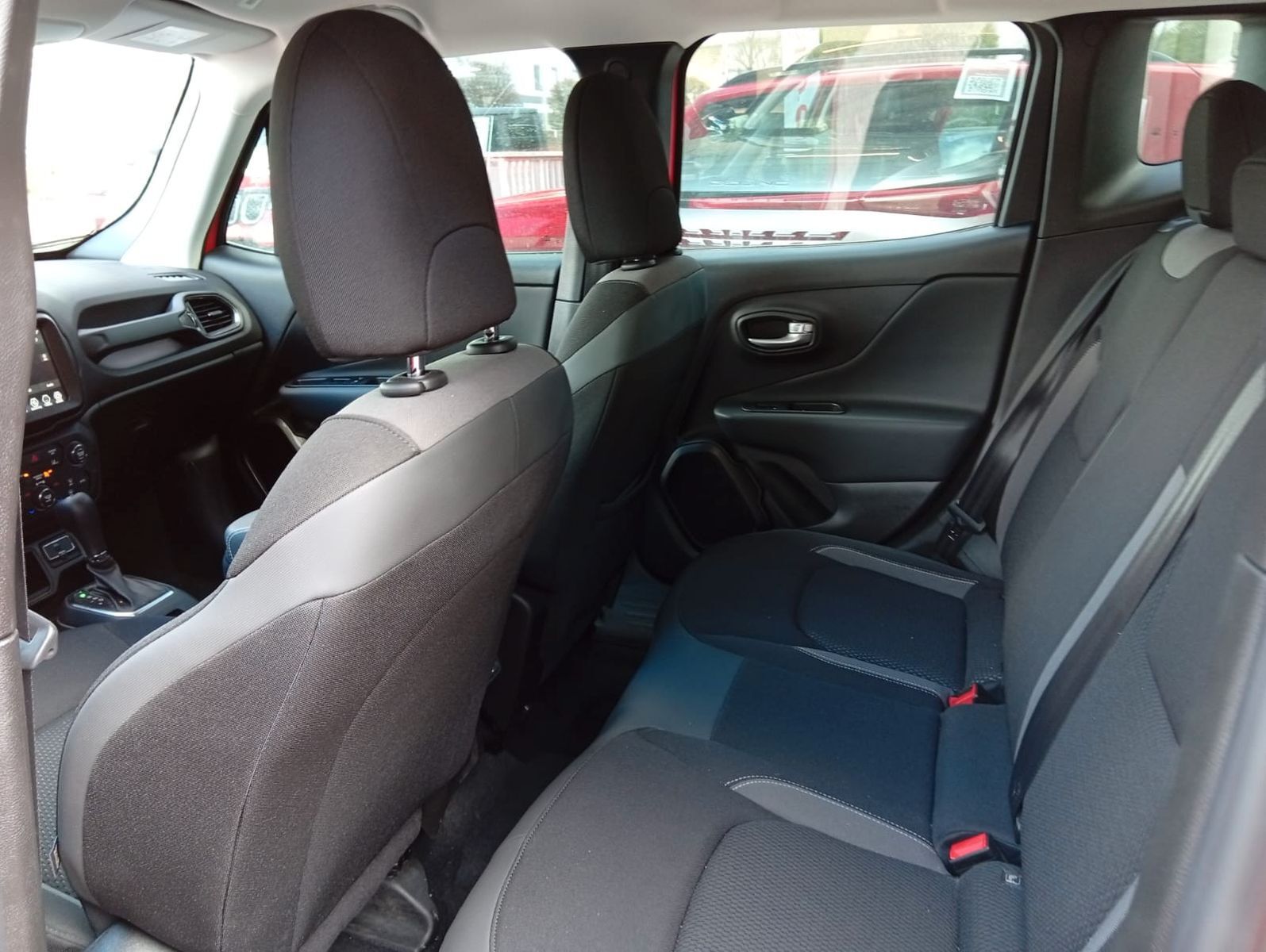 JEEP Renegade Longitude Mild-Hybrid FWD Automatic Ansicht 13 für Fahrzeugdetailseite