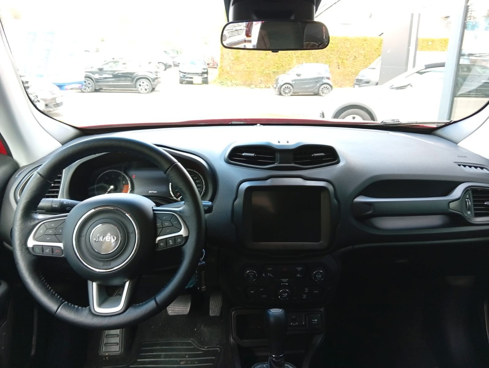 JEEP Renegade Longitude Mild-Hybrid FWD Automatic Ansicht 14 für Fahrzeugdetailseite