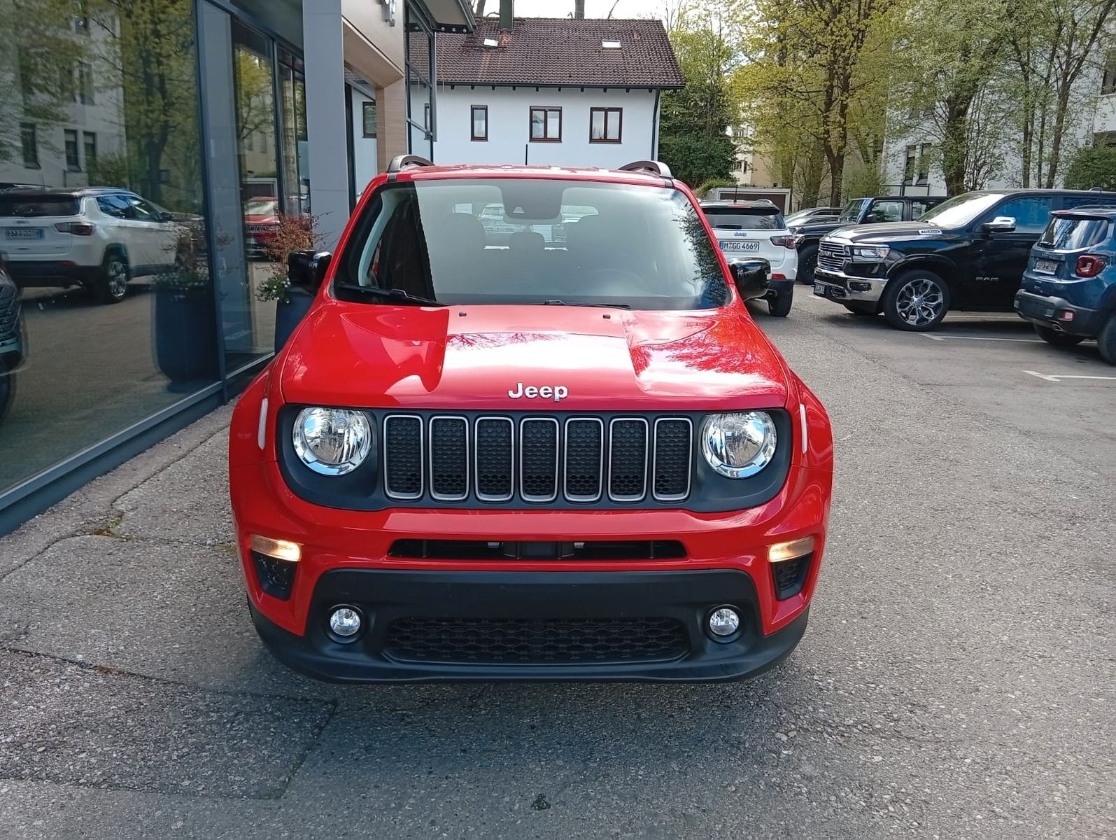 JEEP Renegade Longitude Mild-Hybrid FWD Automatic Ansicht 3 für Fahrzeugdetailseite
