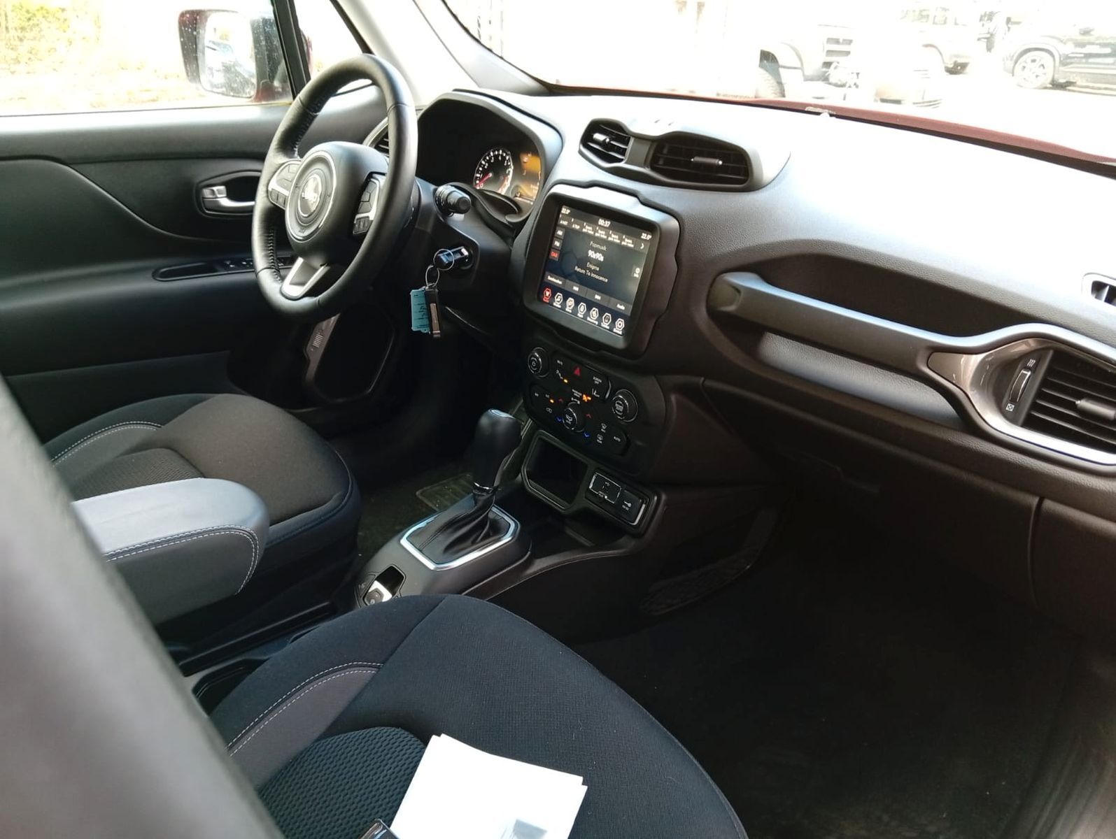 JEEP Renegade Longitude Mild-Hybrid FWD Automatic Ansicht 9 für Fahrzeugdetailseite