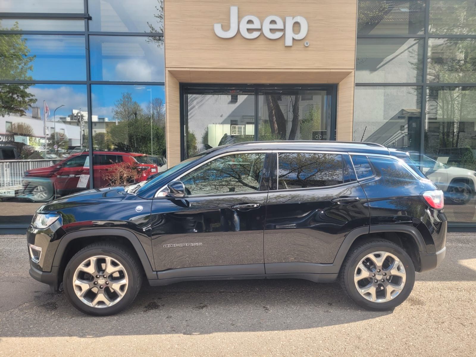 JEEP Compass Opening Edition 4WD Ansicht 3 für Fahrzeugdetailseite