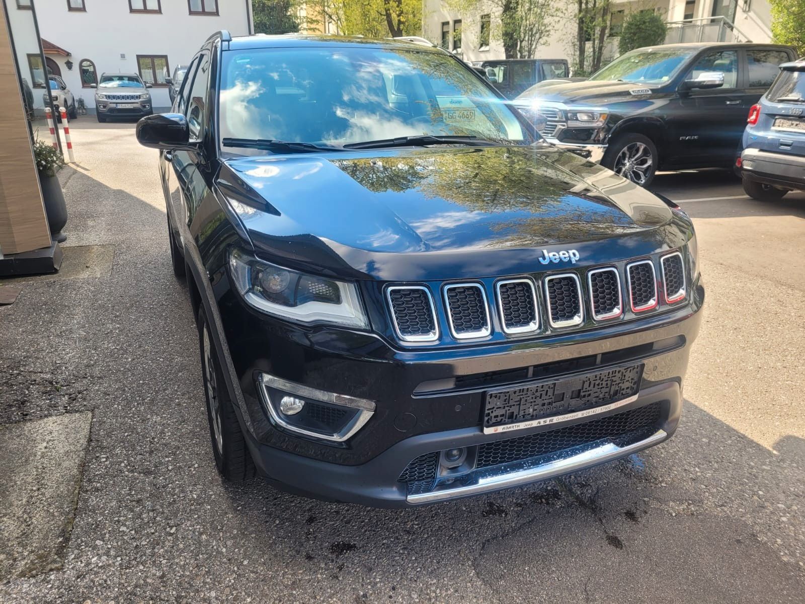 JEEP Compass Opening Edition 4WD Ansicht 5 für Fahrzeugdetailseite