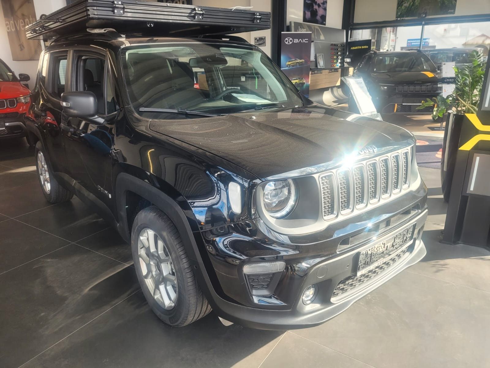 JEEP Renegade Longitude Mild-Hybrid FWD Ansicht 3 für Fahrzeugdetailseite