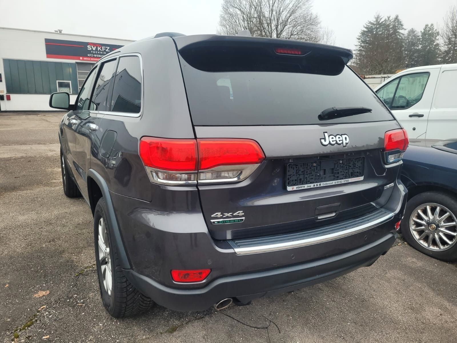 JEEP Grand Cherokee 3.0 CRD Limited Ansicht 4 für Fahrzeugdetailseite