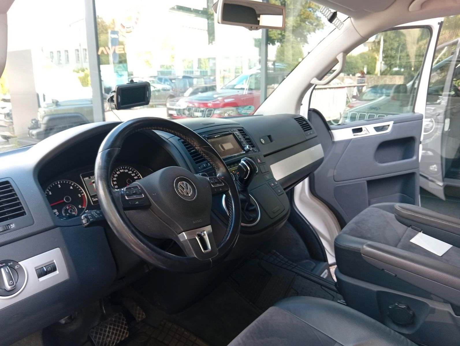 VW T5 Highline 4WD Campingumbau Ansicht 16 für Fahrzeugdetailseite