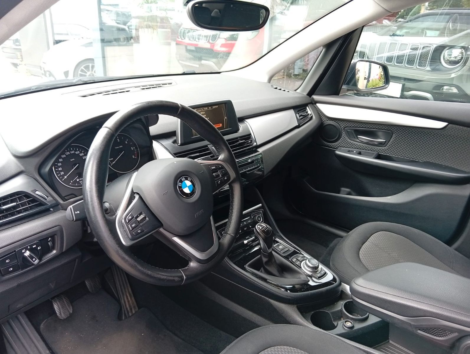 BMW 216 Active Tourer LED Scheinwerfer Advantage Top Ansicht 11 für Fahrzeugdetailseite