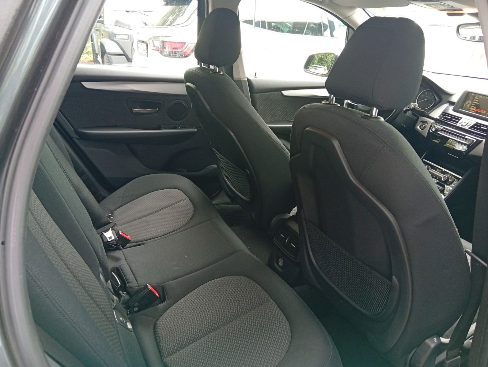 BMW 216 Active Tourer LED Scheinwerfer Advantage Top Ansicht 9 für Fahrzeugdetailseite