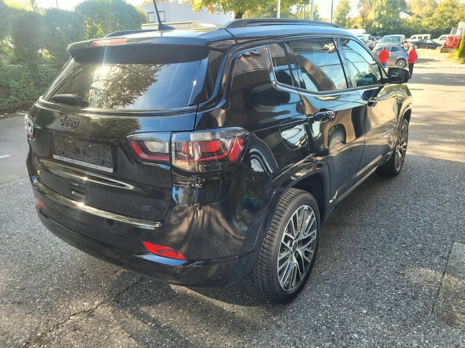JEEP Compass Summit Mild-Hybrid FWD Ansicht 5 für Fahrzeugdetailseite