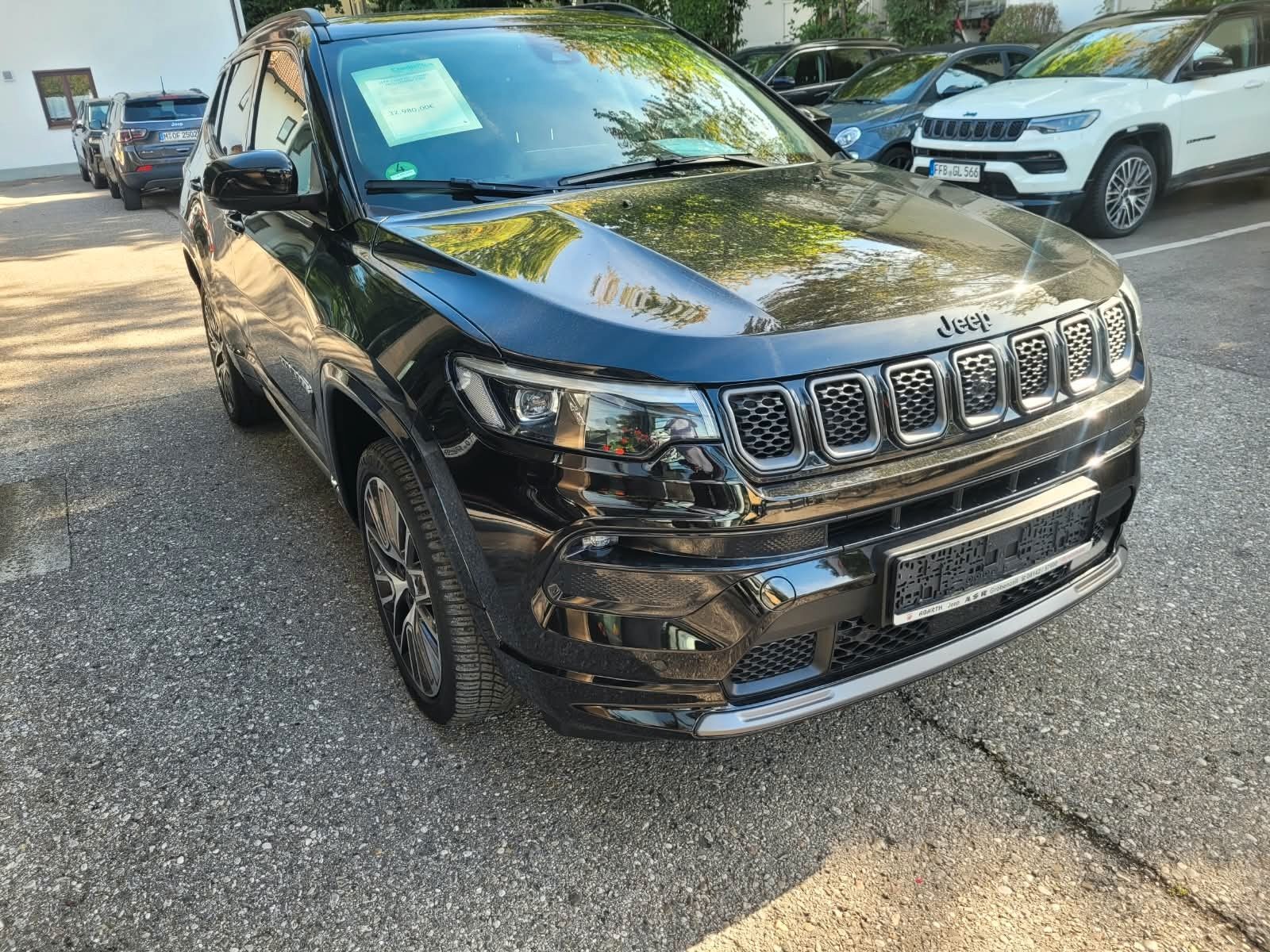 JEEP Compass Summit Mild-Hybrid FWD Ansicht 7 für Fahrzeugdetailseite