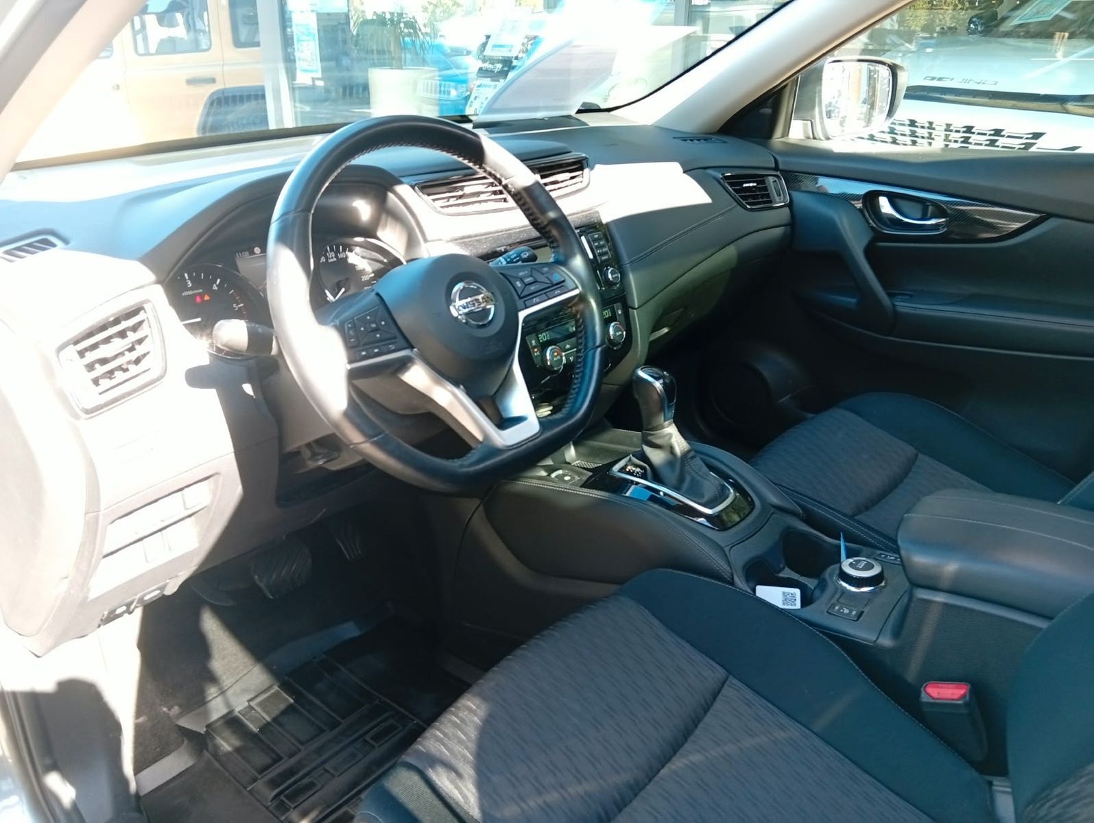 NISSAN X-Trail N-Tec 4x4 N-Way Top Zustand Ansicht 13 für Fahrzeugdetailseite