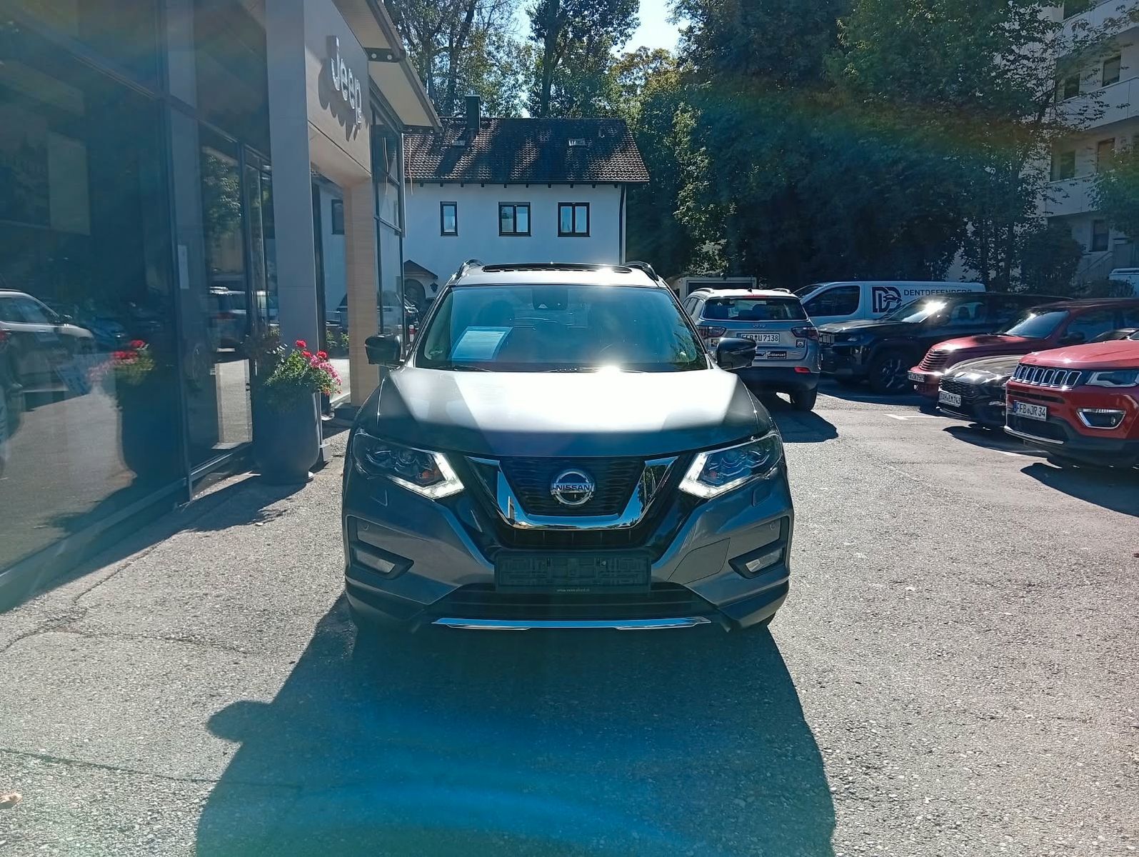 NISSAN X-Trail N-Tec 4x4 N-Way Top Zustand Ansicht 9 für Fahrzeugdetailseite