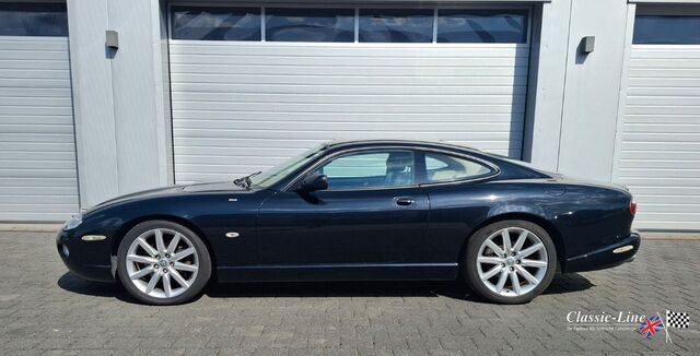 JAGUAR XK8 Coupe