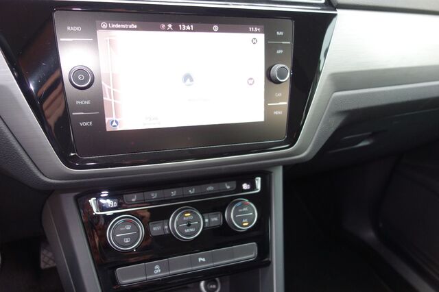 VW Touran 1,5 TSI Comfortline AHK Navi Mirror etc. Ansicht 10 für Fahrzeugdetailseite