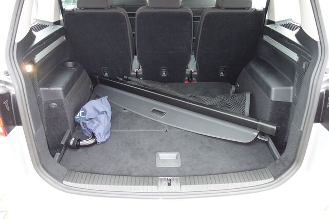 VW Touran 1,5 TSI Comfortline AHK Navi Mirror etc. Ansicht 13 für Fahrzeugdetailseite